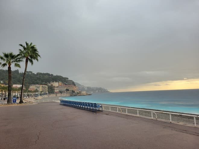 Promenade des Anglais in the rain in Nice